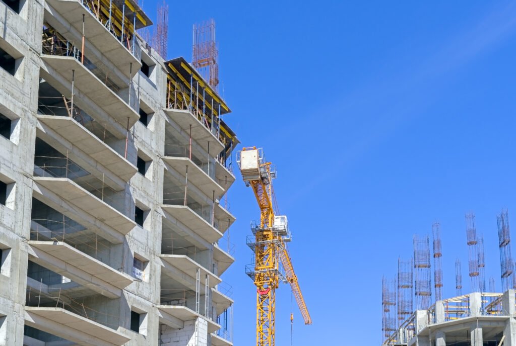 construction crane building concrete structure und 2026 03 26 06 58 53 utc